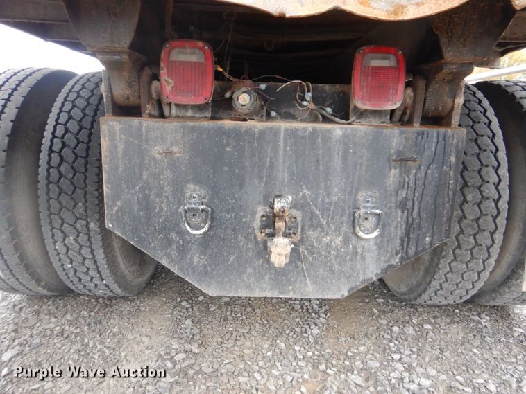 image for item DI2358 1990 International F9370 dump truck
