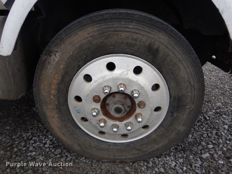 image for item DI2358 1990 International F9370 dump truck