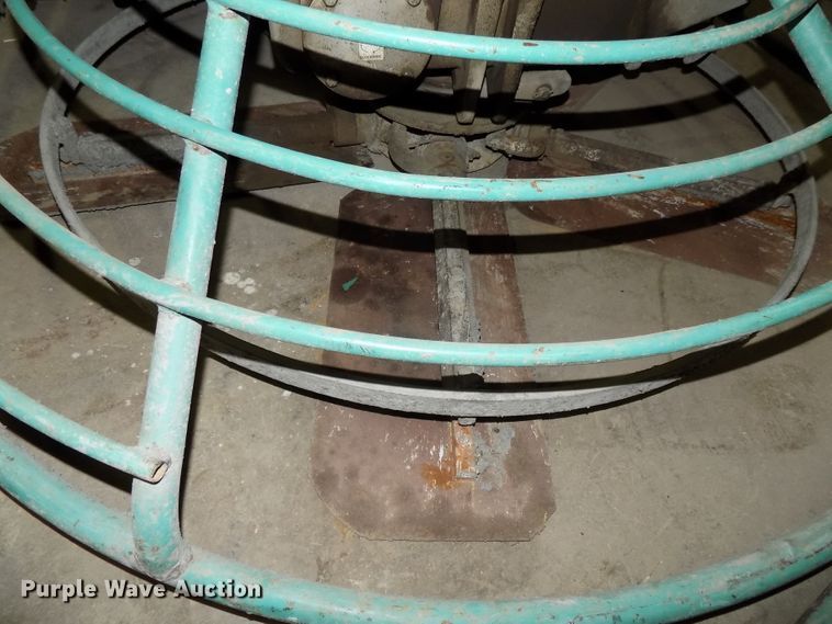 image for item DO9411 MQ Whiteman HHN31VTCSL power trowel