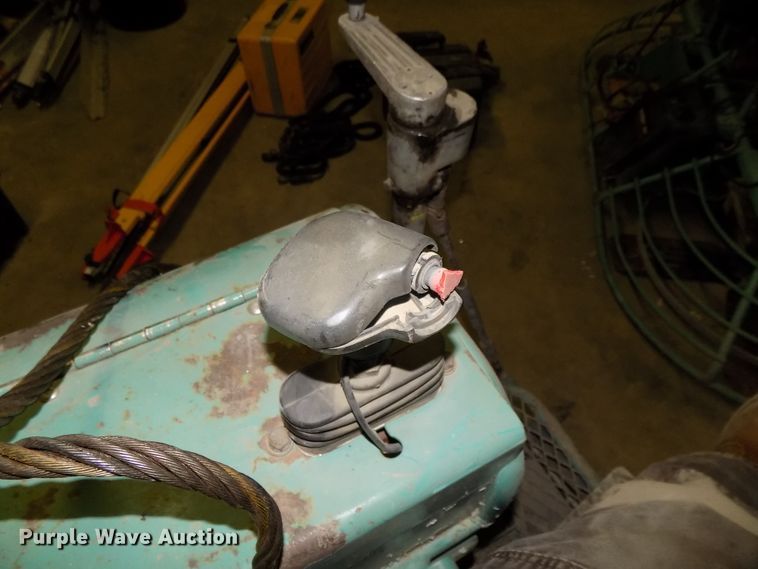 image for item DO9412 MQ Whiteman power trowel