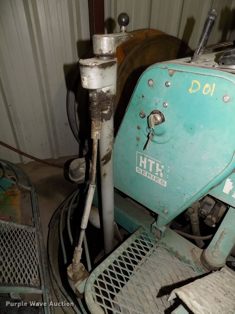 image for item DO9412 MQ Whiteman power trowel