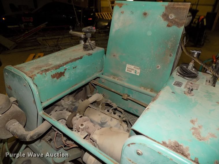 image for item DO9412 MQ Whiteman power trowel