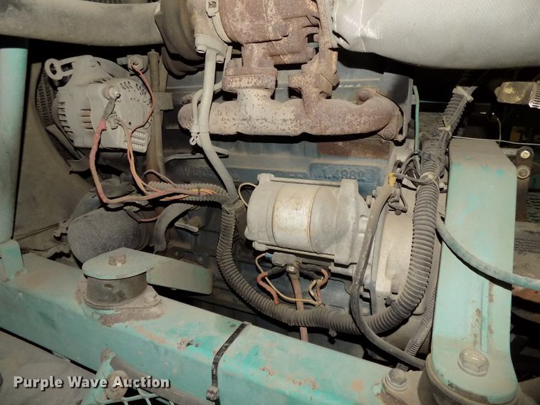 image for item DO9412 MQ Whiteman power trowel