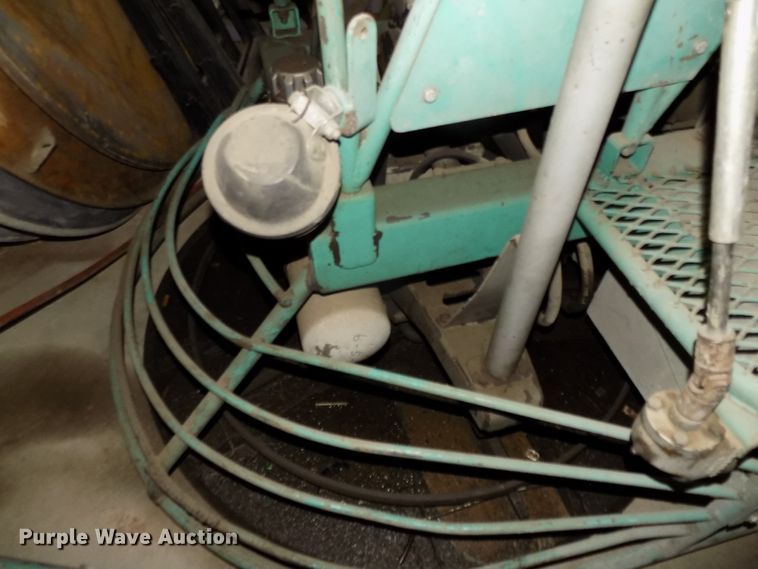 image for item DO9412 MQ Whiteman power trowel