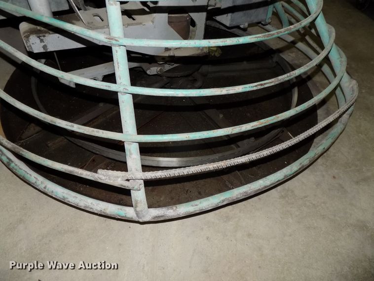 image for item DO9412 MQ Whiteman power trowel