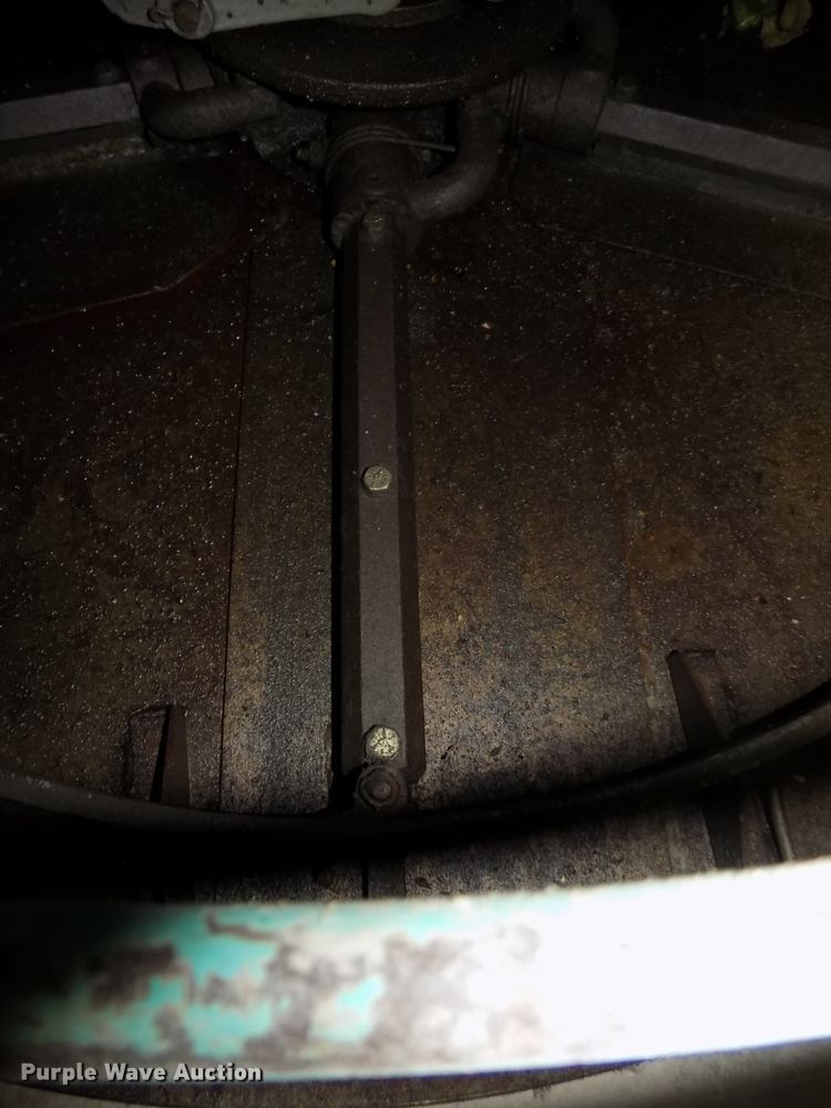 image for item DO9412 MQ Whiteman power trowel