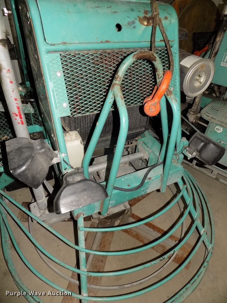 image for item DO9413 2009 MQ Whiteman HTH44TVDTCSL5 power trowel