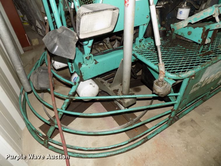 image for item DO9413 2009 MQ Whiteman HTH44TVDTCSL5 power trowel