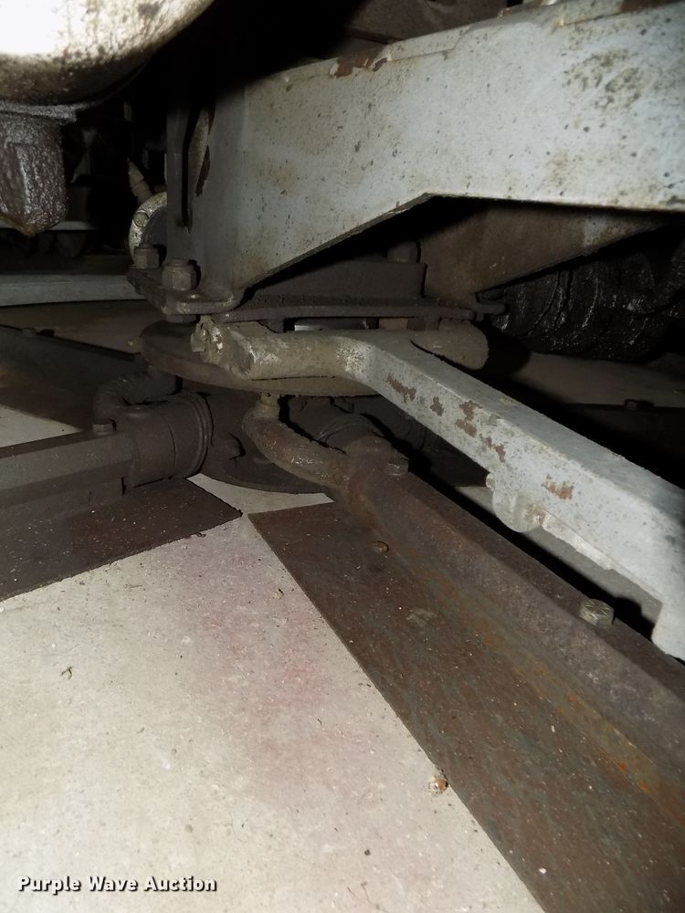 image for item DO9413 2009 MQ Whiteman HTH44TVDTCSL5 power trowel