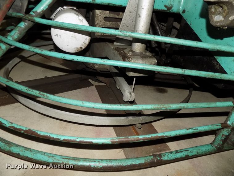 image for item DO9413 2009 MQ Whiteman HTH44TVDTCSL5 power trowel