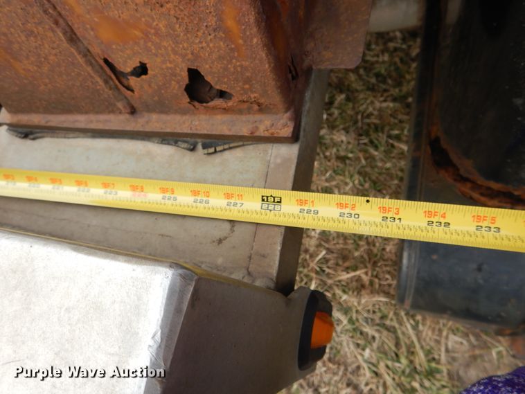 image for item EK9158 1999 International 4700 rollback tow truck