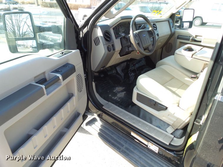 image for item EM9916 2008 Ford F550 Super Duty dump truck