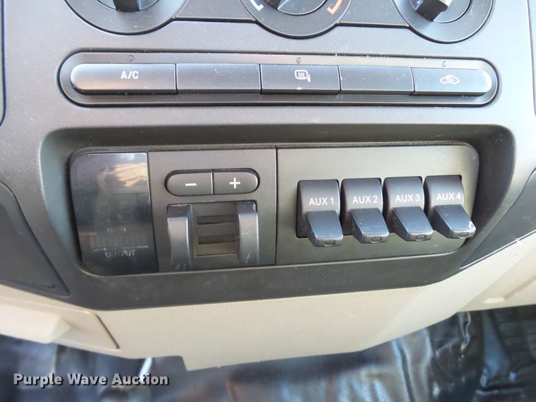 image for item EM9916 2008 Ford F550 Super Duty dump truck