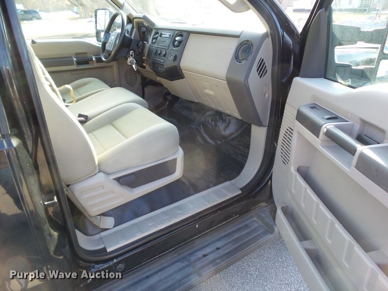 image for item EM9916 2008 Ford F550 Super Duty dump truck