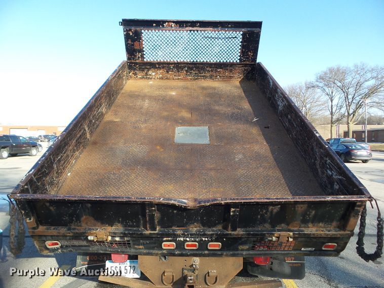 image for item EM9916 2008 Ford F550 Super Duty dump truck