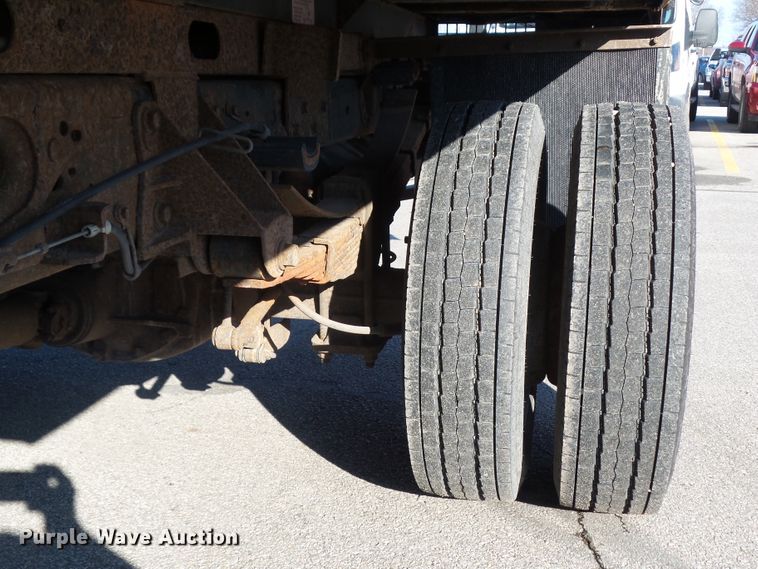 image for item EM9916 2008 Ford F550 Super Duty dump truck