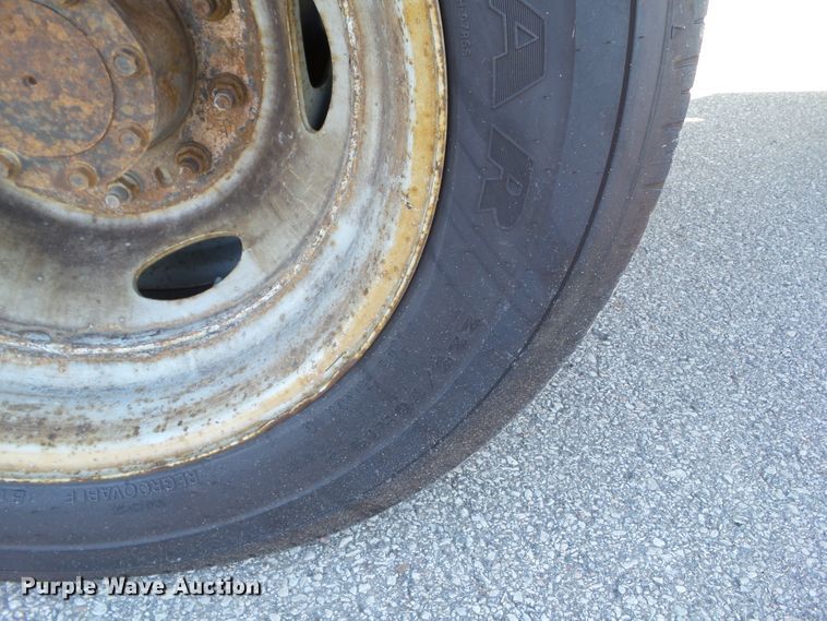 image for item EM9916 2008 Ford F550 Super Duty dump truck