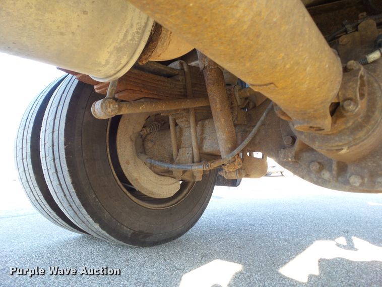 image for item EM9916 2008 Ford F550 Super Duty dump truck