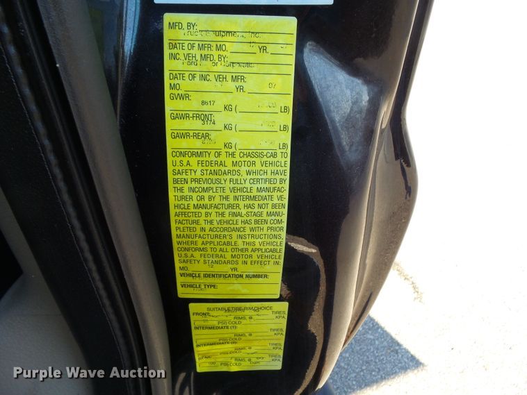 image for item EM9916 2008 Ford F550 Super Duty dump truck