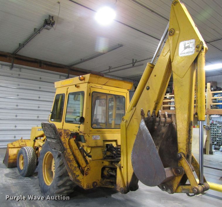1975 John Deere 510 backhoe in Cedar Rapids, IA Item FD9369 sold