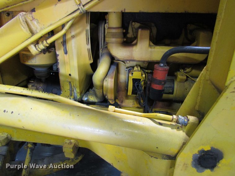 image for item FD9369 1975 John Deere 510 backhoe