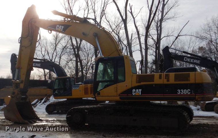 image for item FU9073 2003 Caterpillar 330C L excavator
