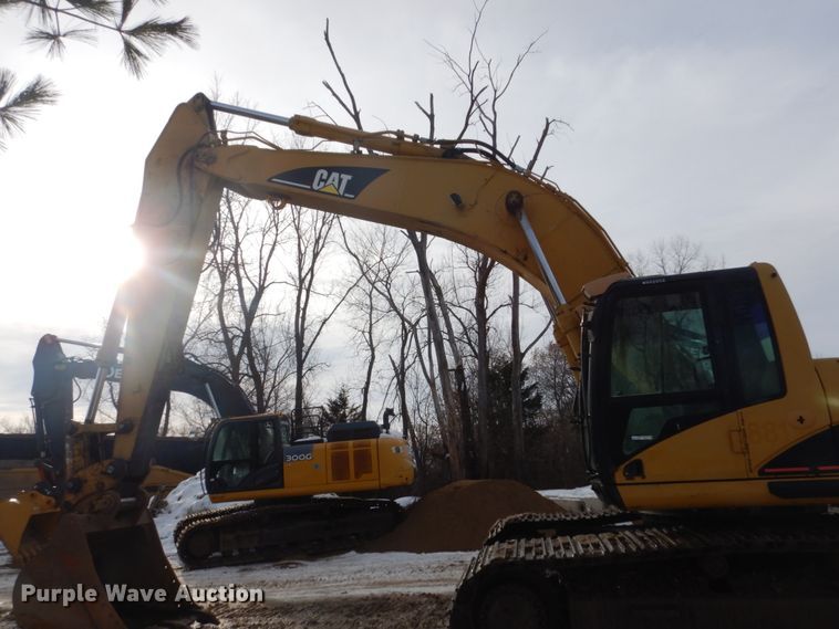 image for item FU9073 2003 Caterpillar 330C L excavator