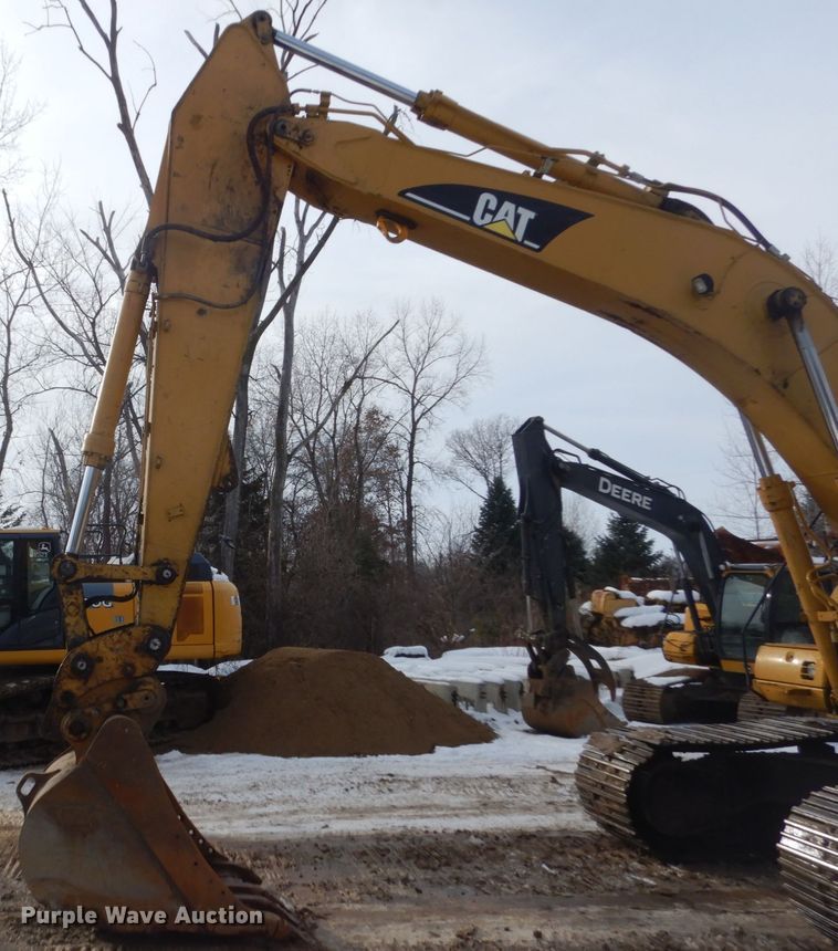 image for item FU9073 2003 Caterpillar 330C L excavator