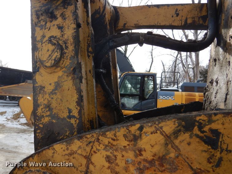 image for item FU9073 2003 Caterpillar 330C L excavator