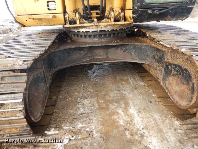image for item FU9073 2003 Caterpillar 330C L excavator
