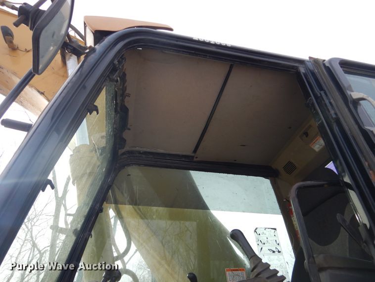 image for item FU9073 2003 Caterpillar 330C L excavator