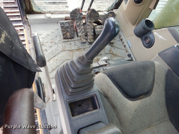 image for item FU9073 2003 Caterpillar 330C L excavator