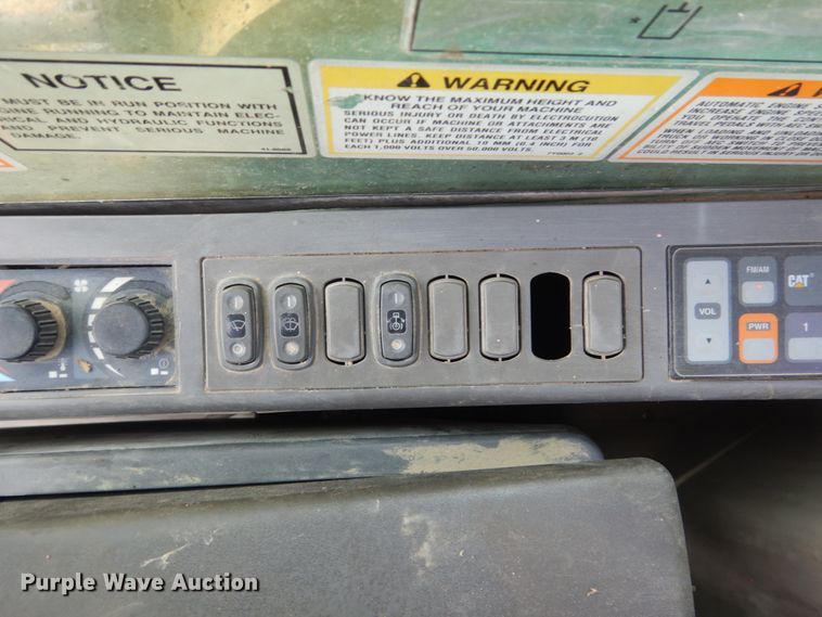 image for item FU9073 2003 Caterpillar 330C L excavator