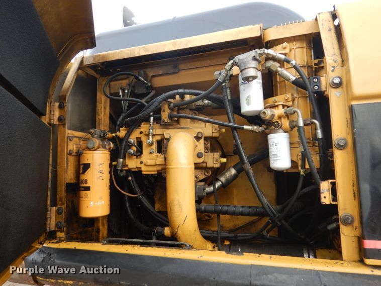 image for item FU9073 2003 Caterpillar 330C L excavator