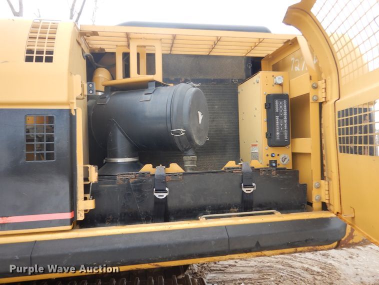 image for item FU9073 2003 Caterpillar 330C L excavator