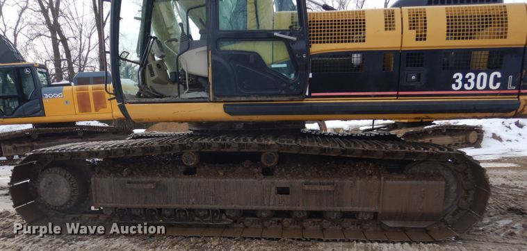 image for item FU9073 2003 Caterpillar 330C L excavator