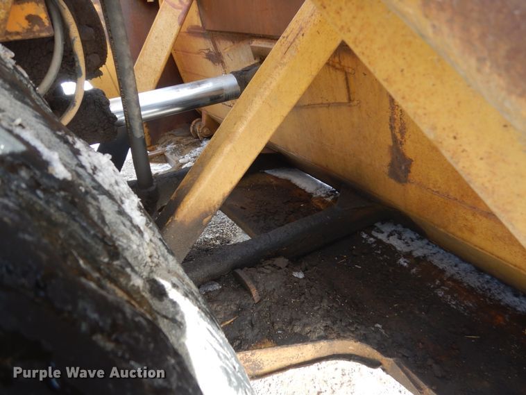 image for item FU9083 1976 Caterpillar 627B conventional scraper