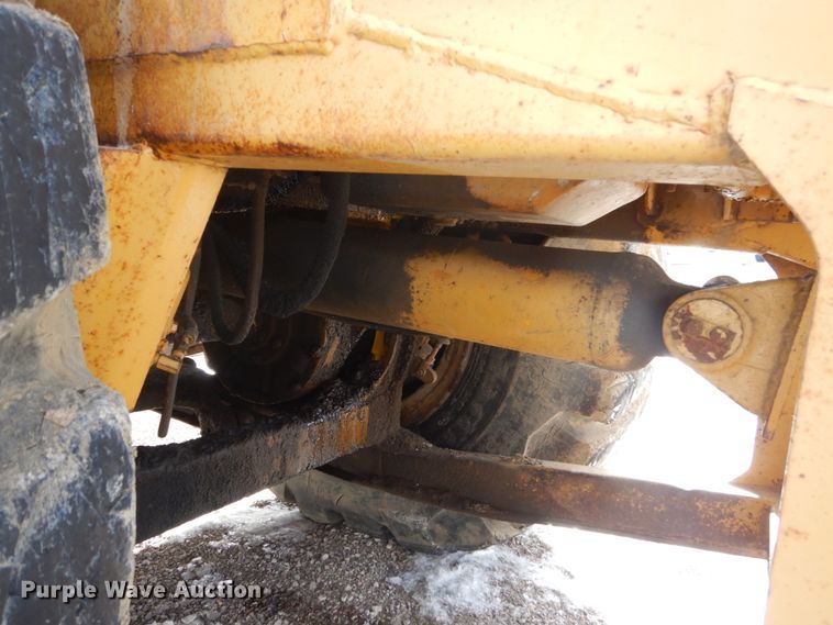 image for item FU9083 1976 Caterpillar 627B conventional scraper