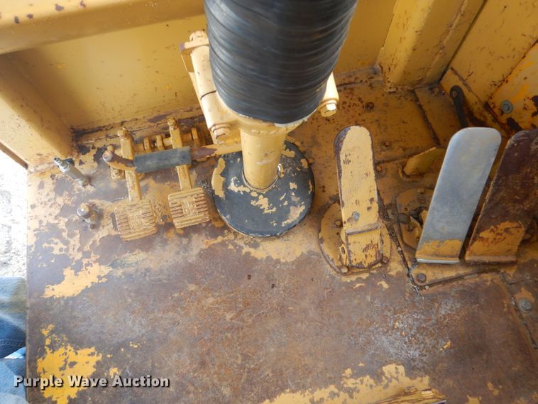 image for item FU9083 1976 Caterpillar 627B conventional scraper