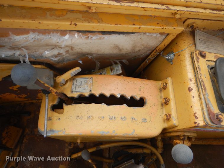 image for item FU9083 1976 Caterpillar 627B conventional scraper