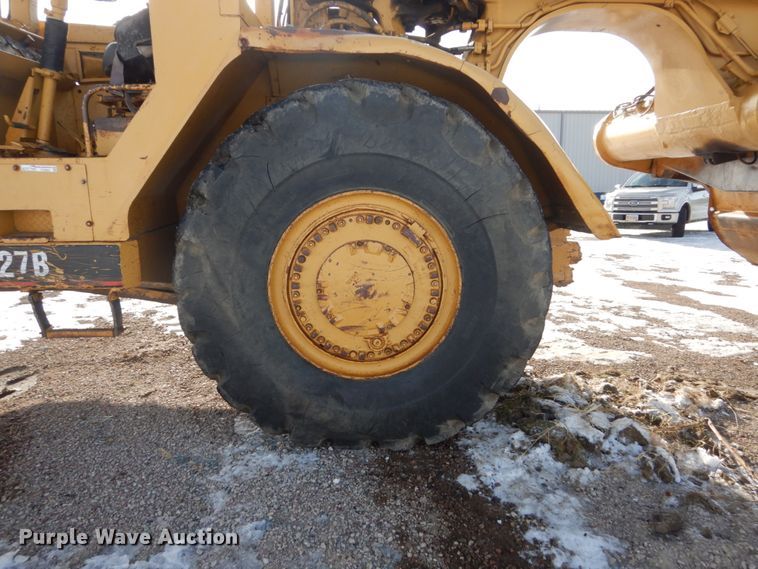 image for item FU9083 1976 Caterpillar 627B conventional scraper