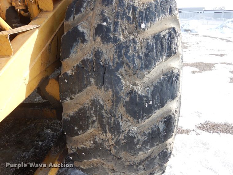 image for item FU9083 1976 Caterpillar 627B conventional scraper