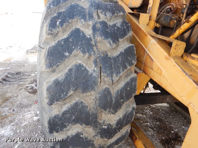 image for item FU9083 1976 Caterpillar 627B conventional scraper