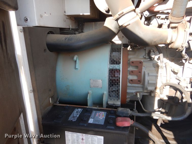 image for item FU9086 2010 Whisperwatt DCA-125USI generator