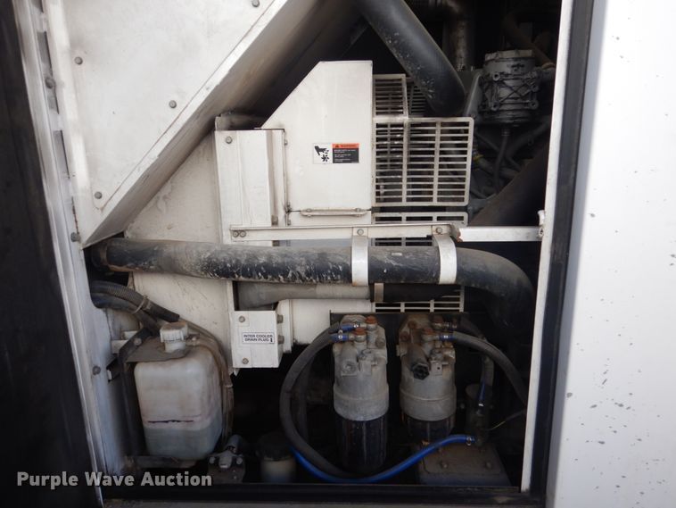 image for item FU9086 2010 Whisperwatt DCA-125USI generator