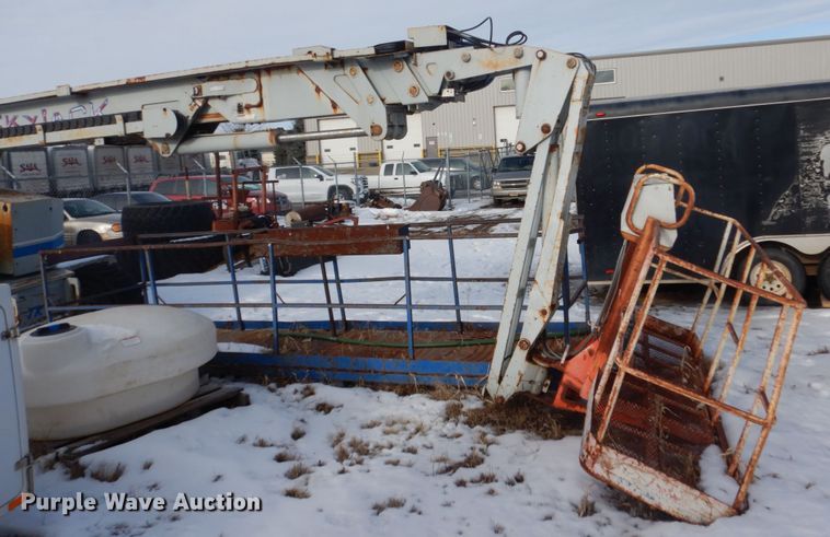 image for item FU9087 1996 Sky Jack SJB-66TK boom lift