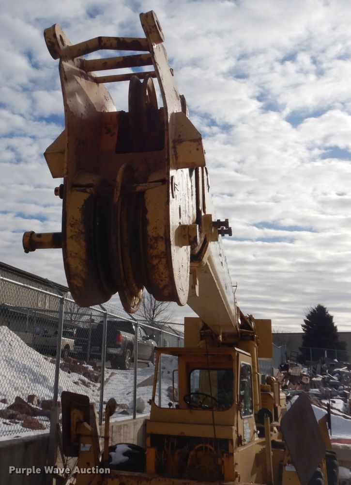 image for item FU9089 1977 Grove RT58A crane