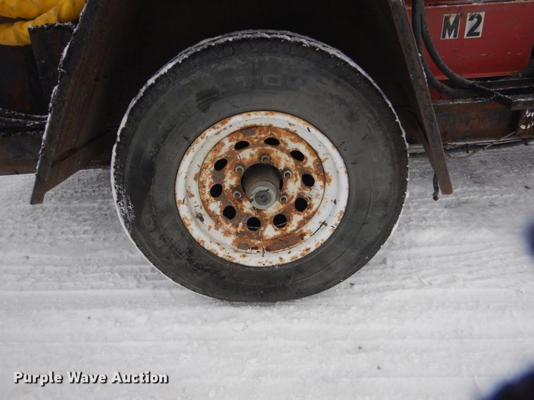 image for item FU9113 1996 Cimline 105D melter applicator