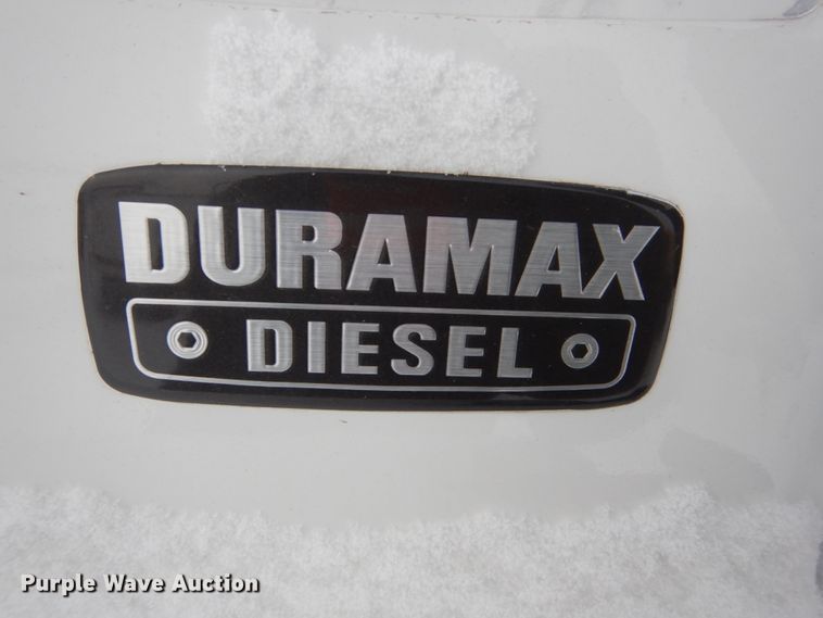 image for item FU9196 2003 GMC C4500 service truck with crane