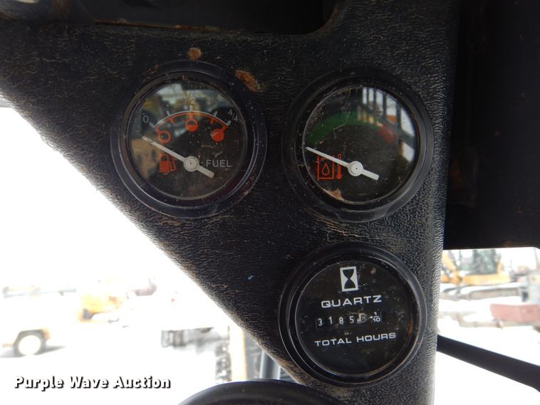 image for item FU9199 Mustang 2054 skid steer